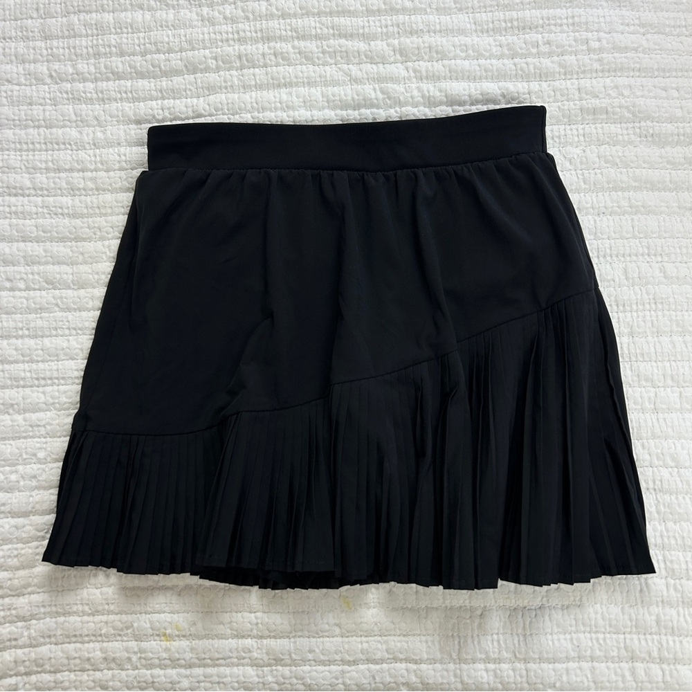 SPANX Yes, Pleats Women’s Black Skort Size M
